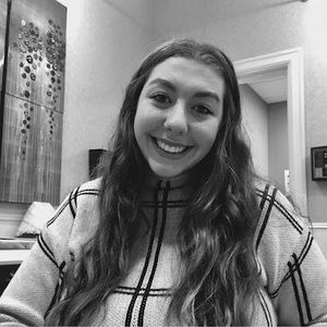 Meet your Posher, Alexis